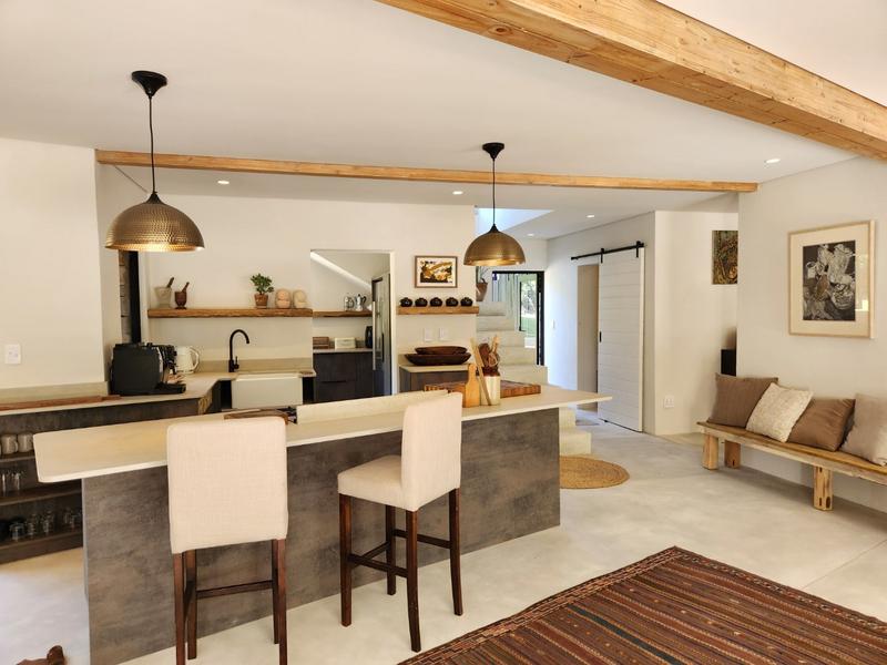 To Let 4 Bedroom Property for Rent in Keurboomstrand Western Cape